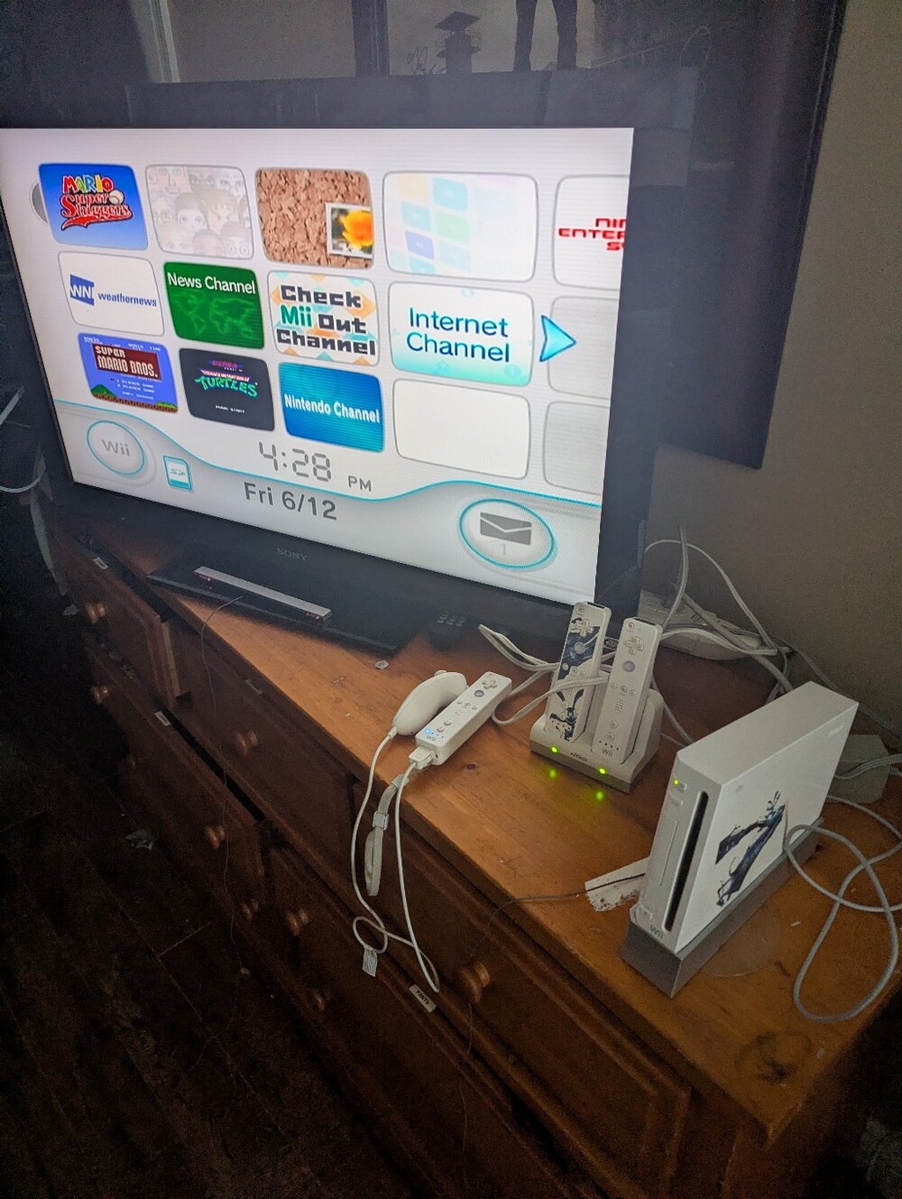 Wii Console Complete With Cords , Controllers And Games
